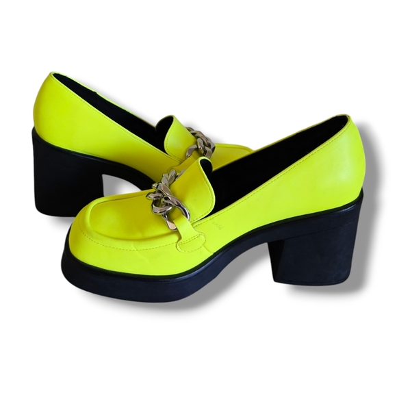 CALL IT SPRING Women's Noella Bright Green Chain Accent Vegan Platform Loafers - Picture 3 of 16